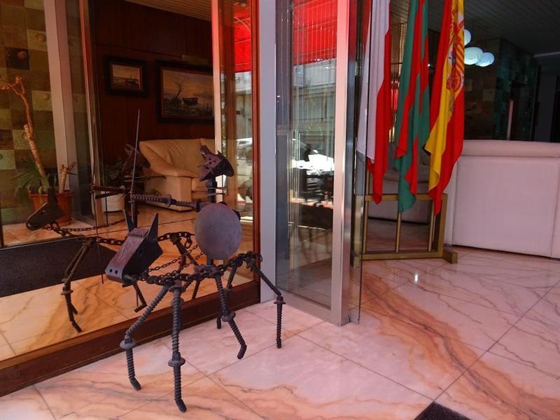 马尔克斯德桑蒂拉纳酒店 托雷拉韦加 外观 照片